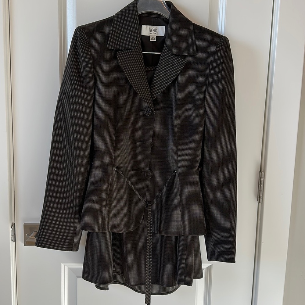 Adorable flared skirt with matching jacket. Professional skirt suit. Petite.